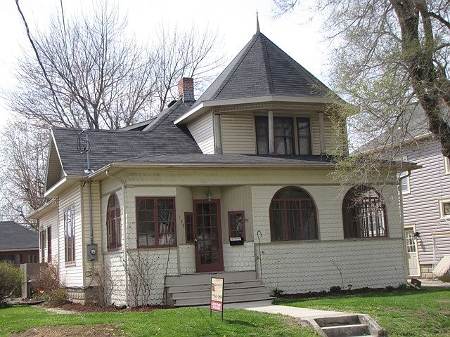 1st image of 123 N Clinton St