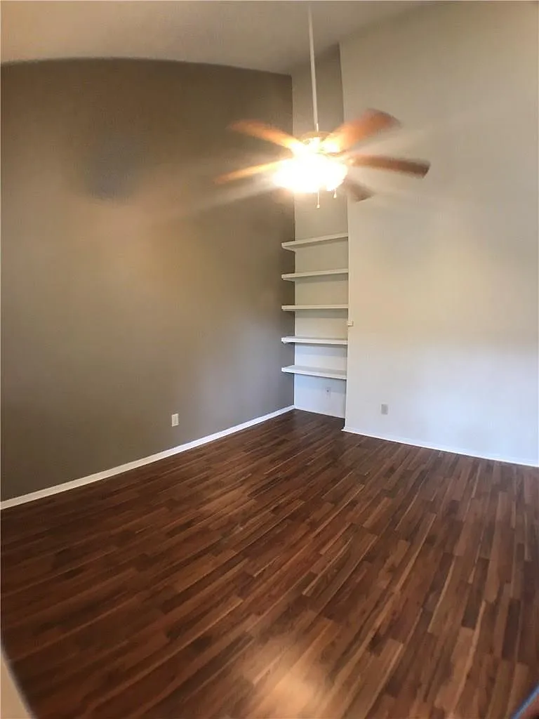 Building Photo - 4411 Guadalupe St #16