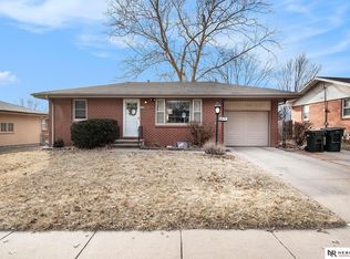 611 Skyway Rd, Lincoln, NE 68505