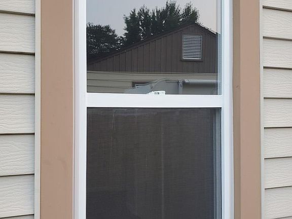 3rd image of 937 Vassar Dr