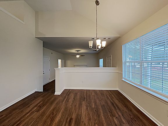 5th image of 4759 Centurian Way Vw