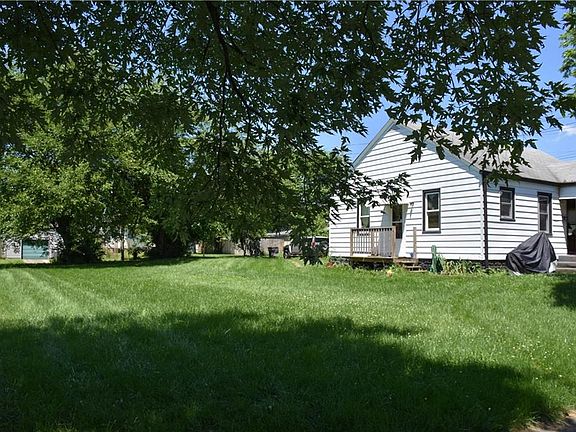 3rd image of 1724 Dawson St