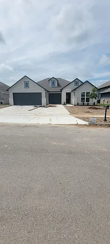 3905 W Laredo St Photo 1