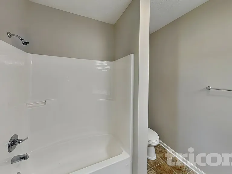 303 Gale Ct — Photo 8