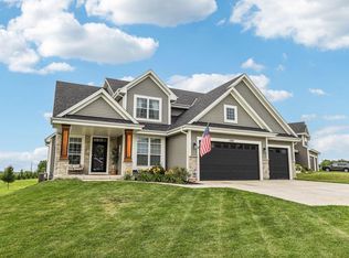 1340 Regees Rd, Mukwonago, WI 53149