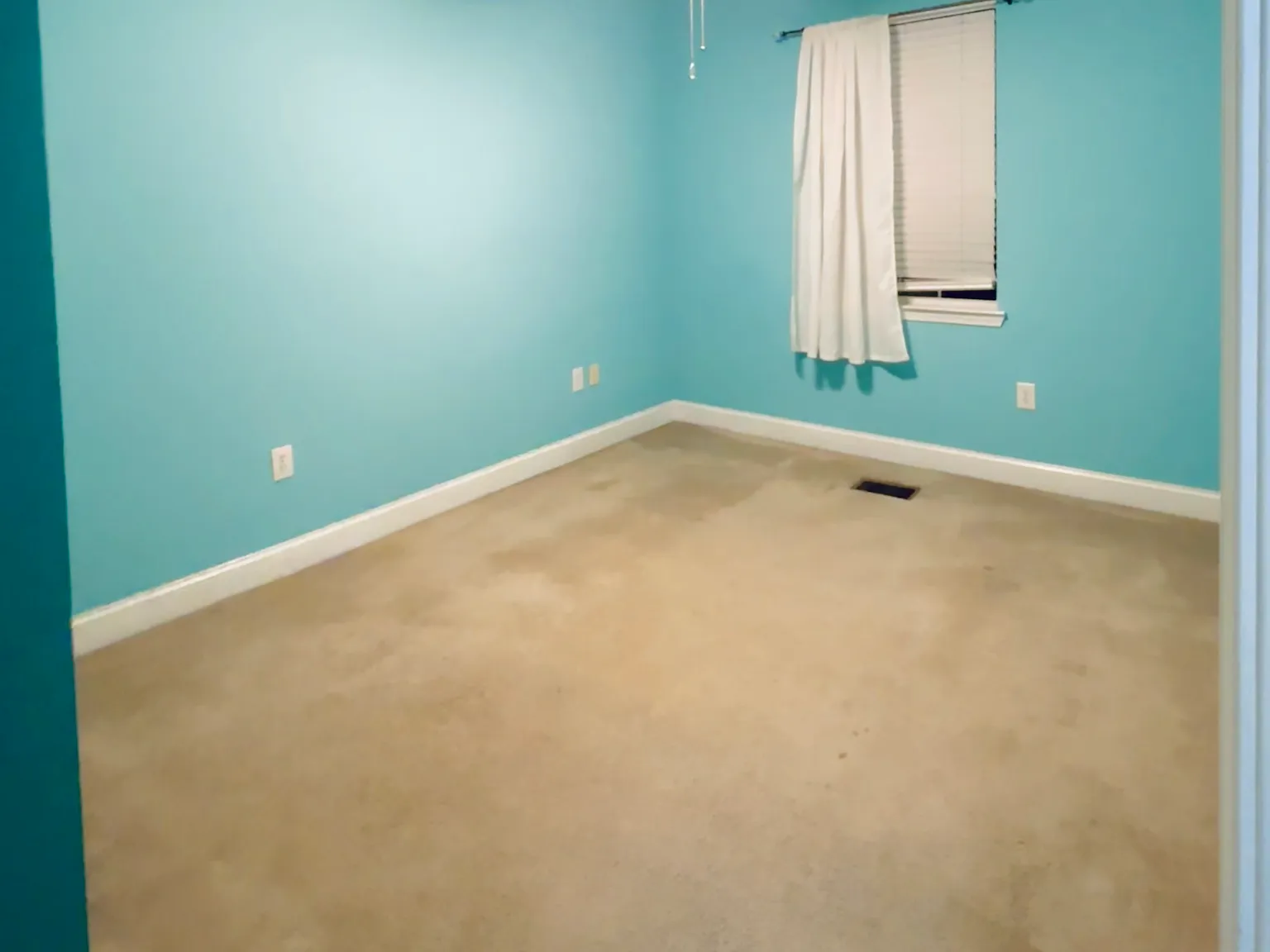 Great Oak Dr, North Charleston — Photo 3