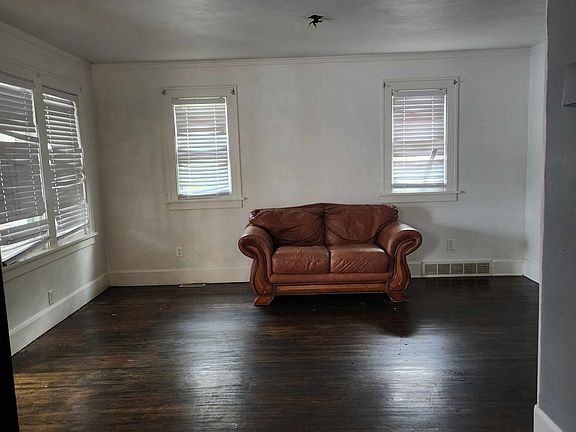 2nd image of 2333 8th St