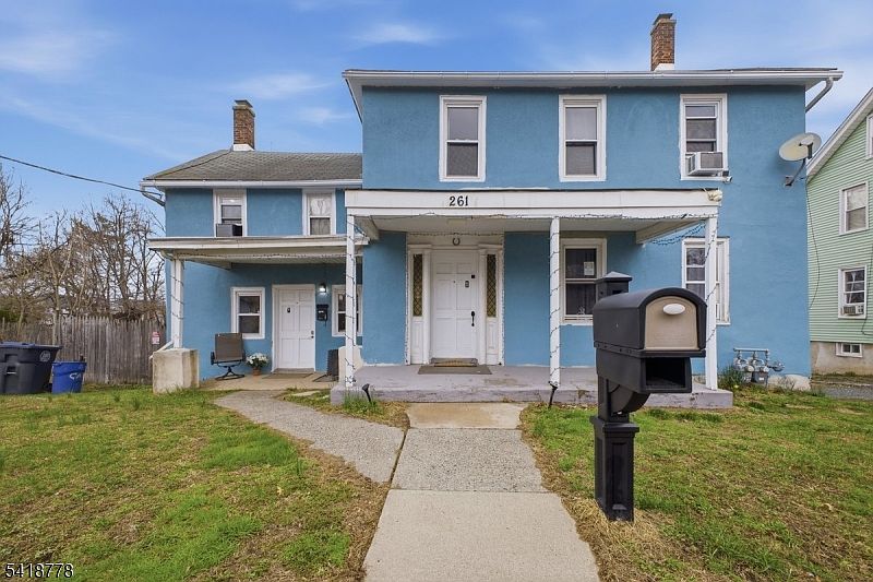 1st image of 261 W Main St