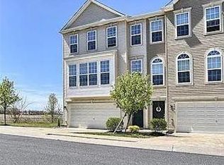 405 Brook Meadow Dr, Mechanicsburg, PA 17050