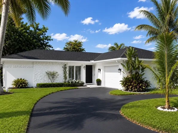 7551 SW 42nd Pl, Davie, FL 33314