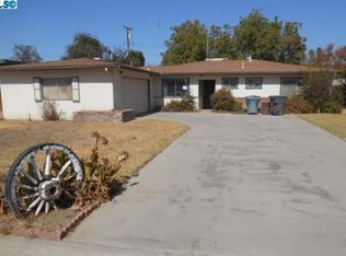 3730 W Vassar Ave, Visalia, CA 93277