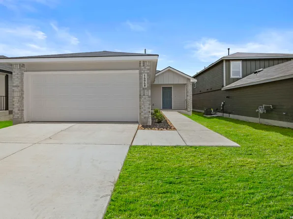 16068 Mahogany Way, Elmendorf, TX 78112