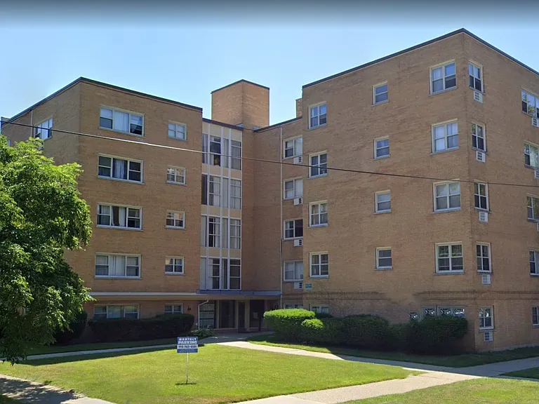 1447 WEST TOUHY LLC — Photo 2