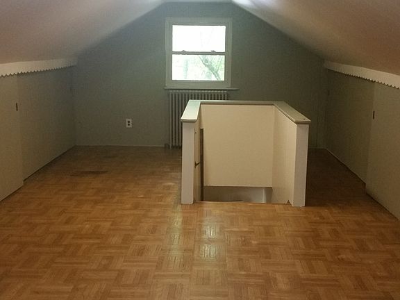 4th image of 308 Kerfoot Ave