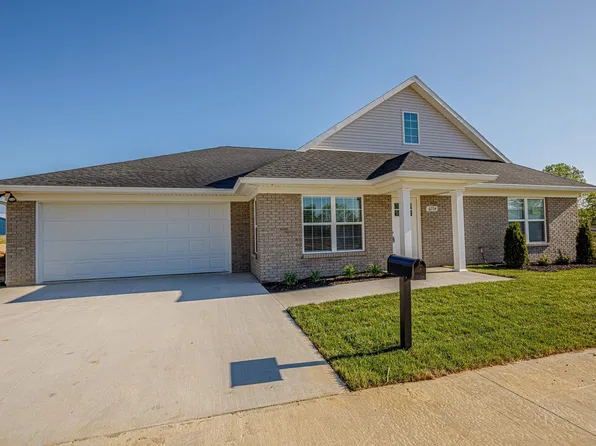 6704 Palm Dr, Evansville, IN 47715