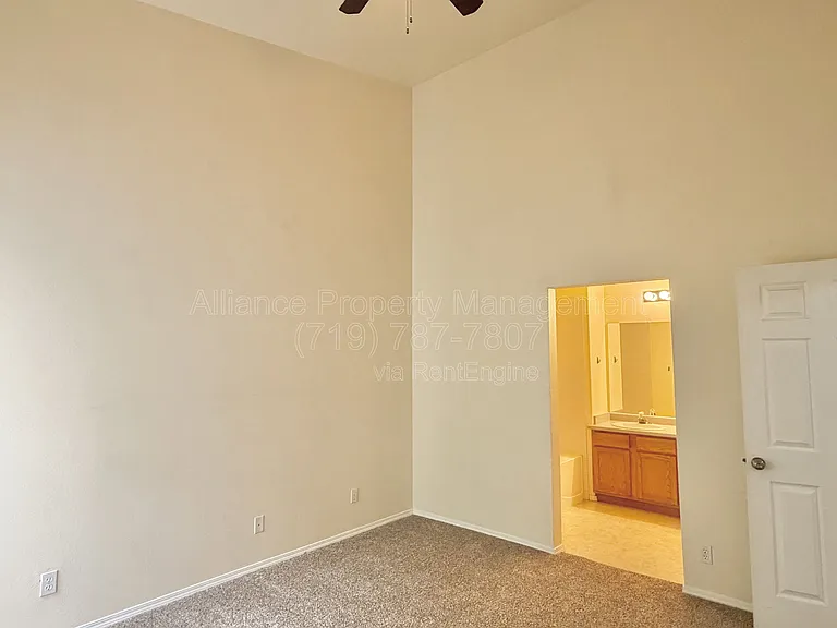 3870 Strawberry Field Grv #F — Photo 16