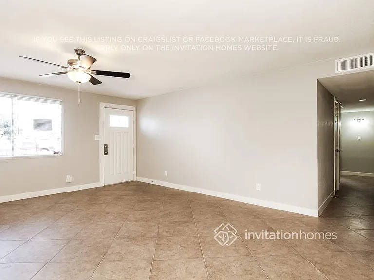 4512 N 81st Dr — Photo 3