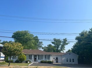 7836 W 103rd St, Palos Hills, IL