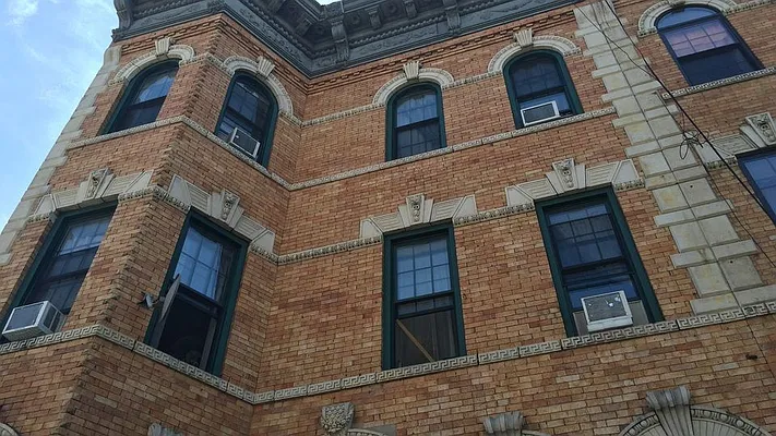 Rented by Nooklyn NYC LLC | media 11