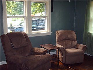 4th image of 1040 Central Ave