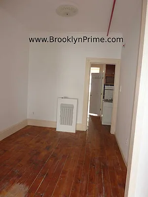 Rented by Brooklyn Real Estate Services | media 24