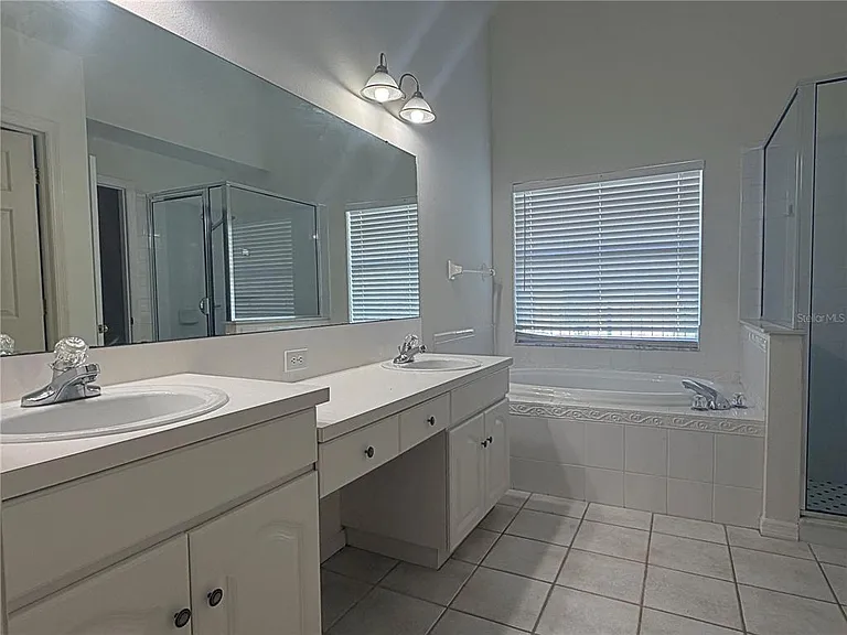 14832 Heronglen Dr — Photo 17