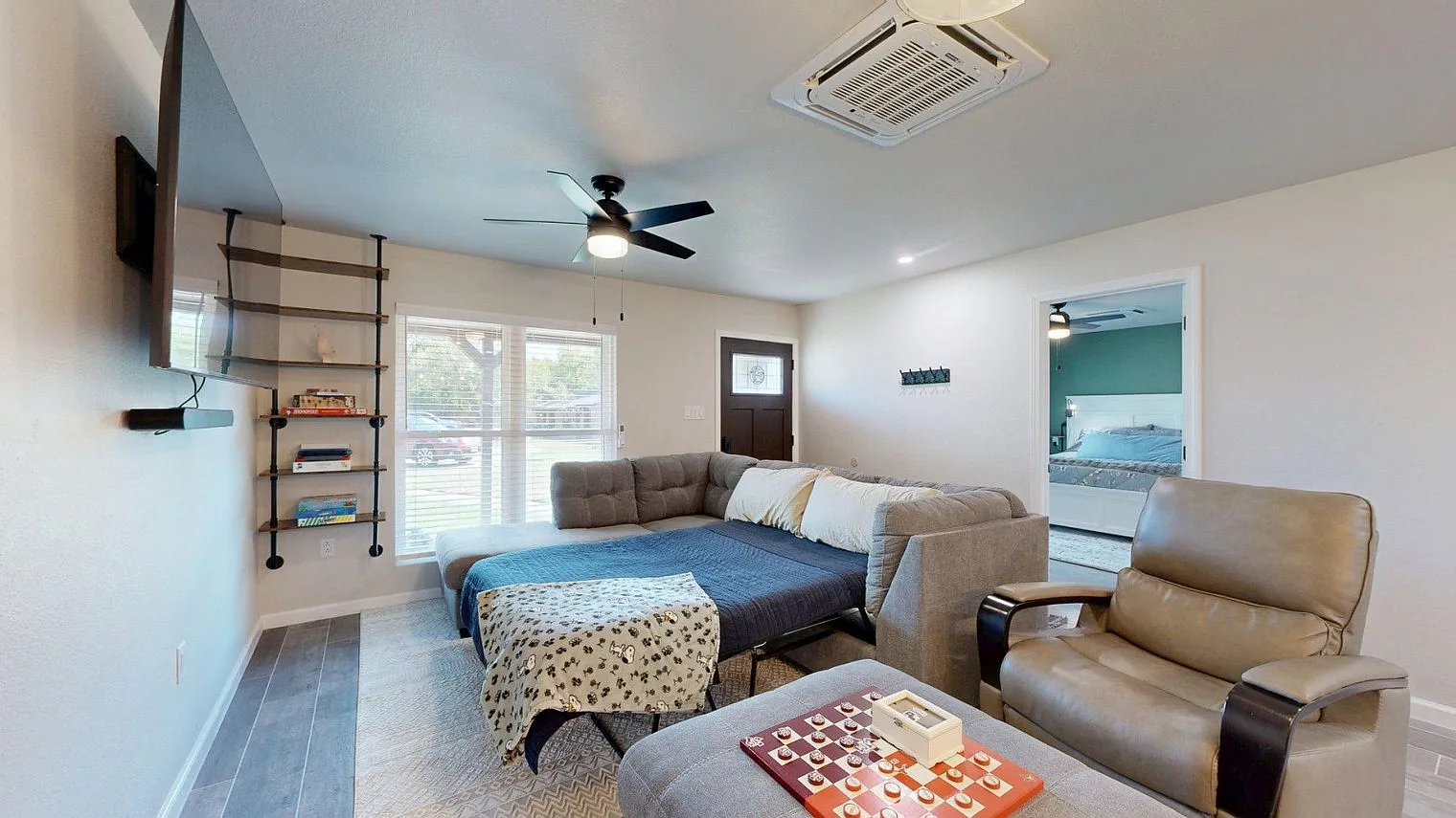 2 bed, 2.0 bath, $6,652 — Photo 4