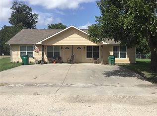 204 S Broadway St, Thorndale, TX 76577