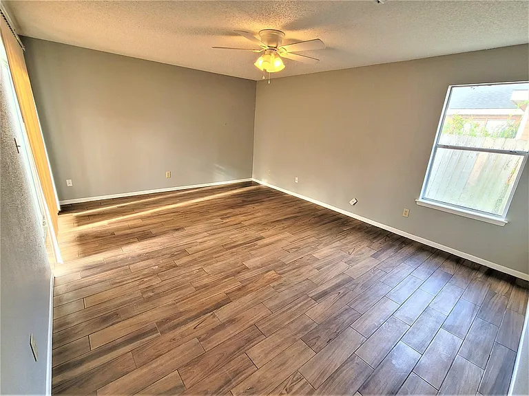 6102 Havendale Dr — Photo 9