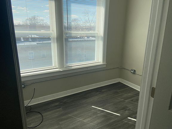 5th image of 5945 Hyslop Pl APT 8