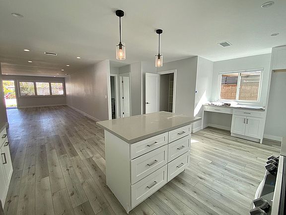 FH Kitchen & Familyroom