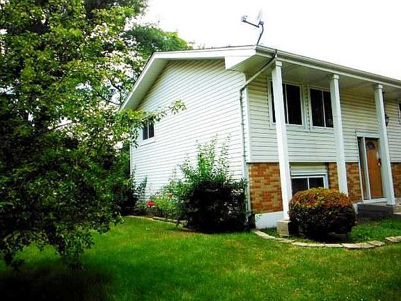 2nd image of 2S270 Lloyd Ave