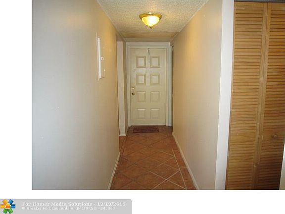 3rd image of 9944 Nob Hill Ct #9944