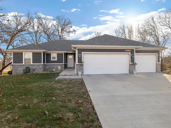 812 E Sugarmill Road, Ozark, MO 65721