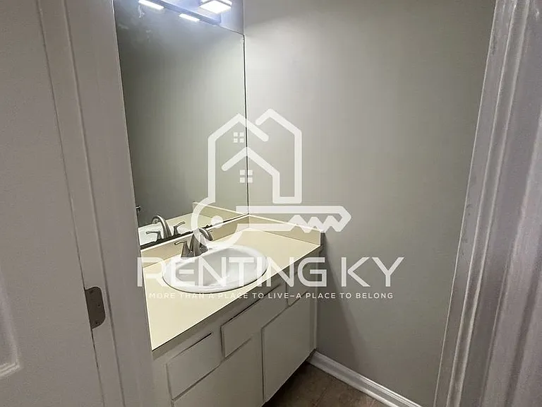 104 Strawberry Ln — Photo 9