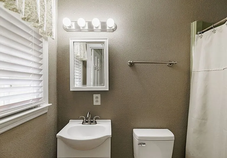 1110 Maple Cir — Photo 24