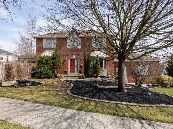 41 Apple Blossom Blvd, Clarington, ON L1C 4L9