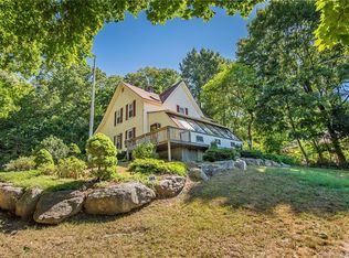 304 Prospect St, Moosup, CT 06354