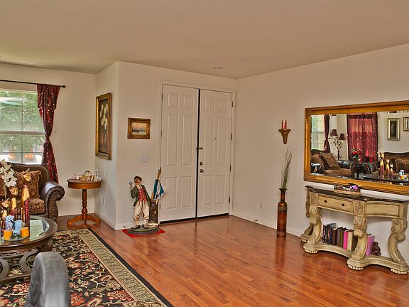 2nd image of 17796 Strawberry Glen St