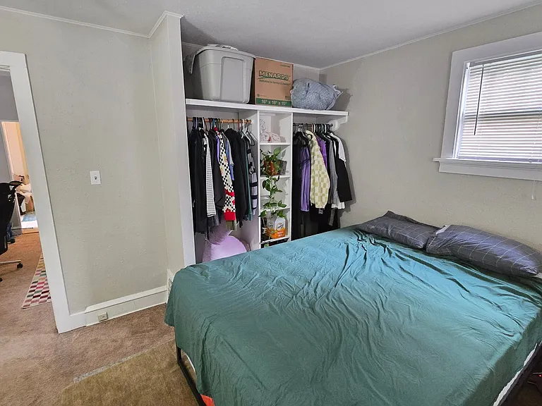 2456 N Bartlett Ave — Photo 4