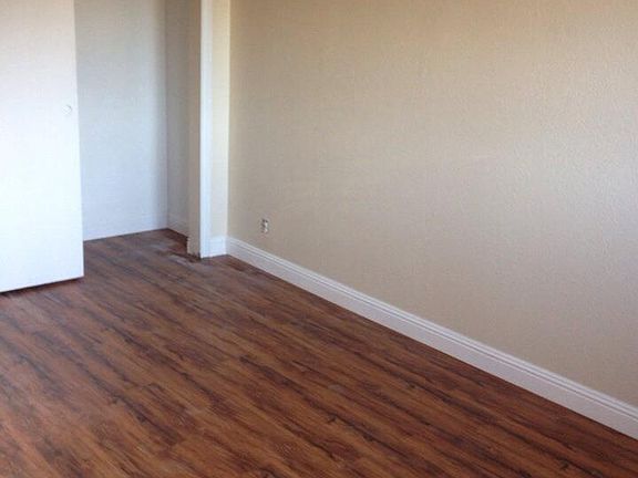 3rd image of 885 Branham Ln APT 4