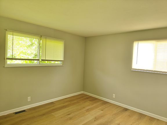 5th image of 435 Wren Dr