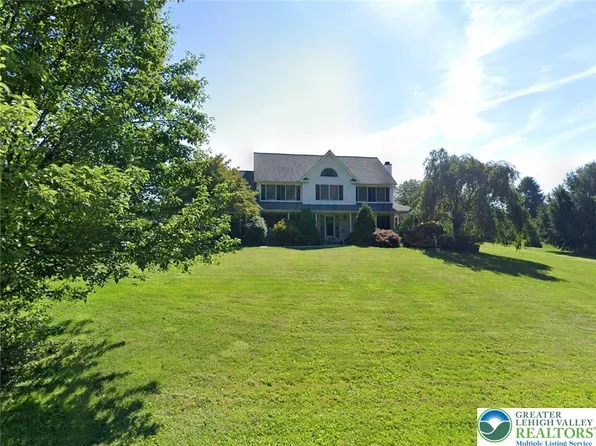 324 Woodline Rd, Nazareth, PA 18064