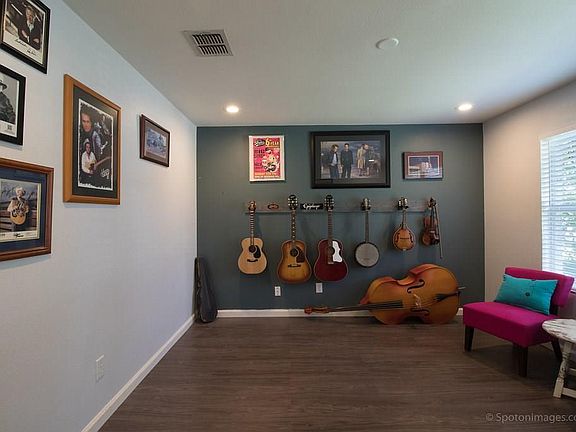 4th image of 1519 Windward Ln