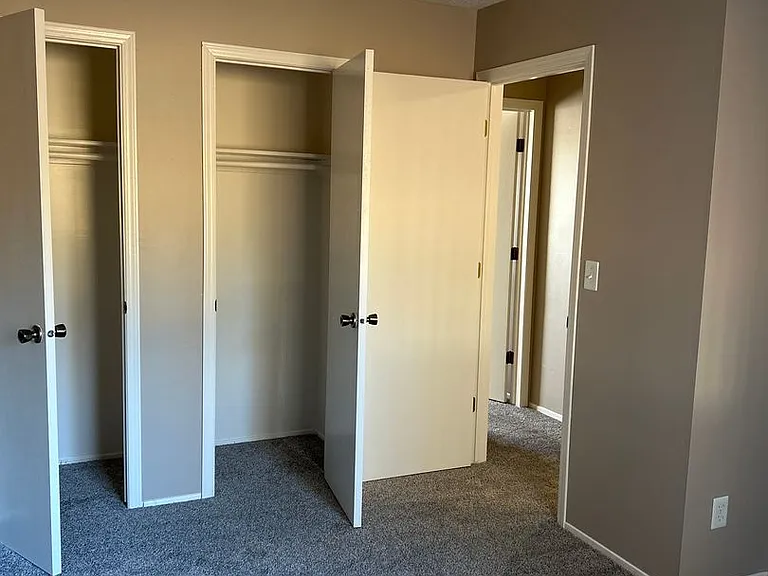 Southdale Square Apartments — Photo 111