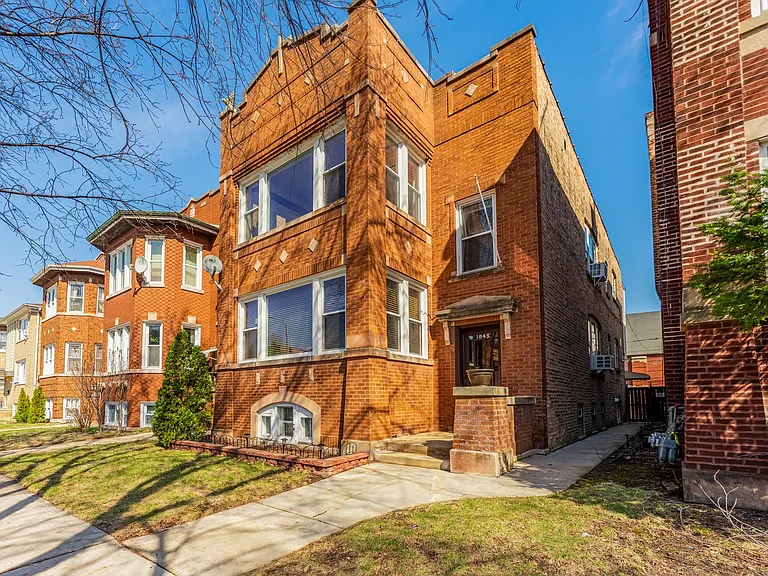 1845 Oak Park Ave #2 — Photo 1