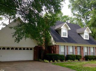 32 Shady Lane Dr, Conway, AR 72034
