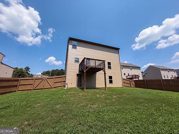 5th image of 836 Castilla Way
