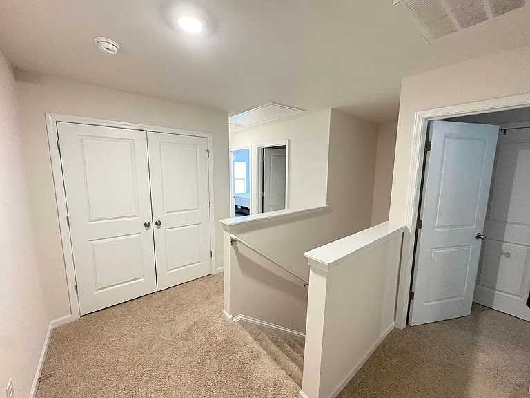 109 Oakmont Valley Trl — Photo 11