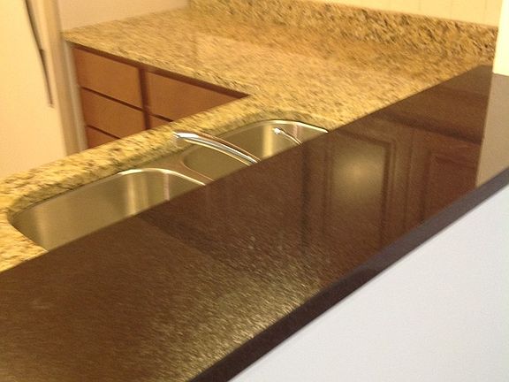 5th image of 1025 N Sterling Ave APT 209